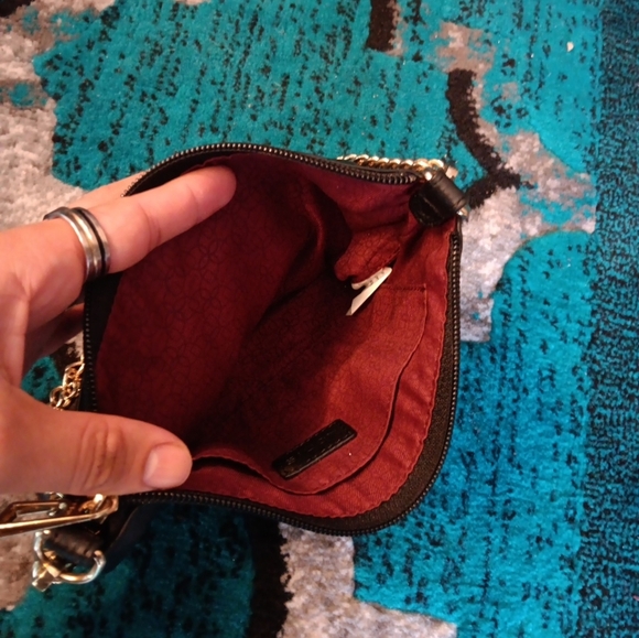 Lodis Black Pebble Leather Chain Strap Convertible Wristlet Purse - Picture 6 of 7